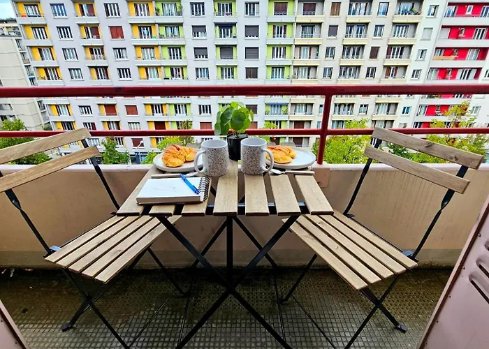 Le 2005 Double Balneo, Lit Queen Size, Soiree Romantique Apartment *