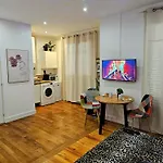 Le 2005 Double Balneo, Lit Queen Size, Soiree Romantique דירה